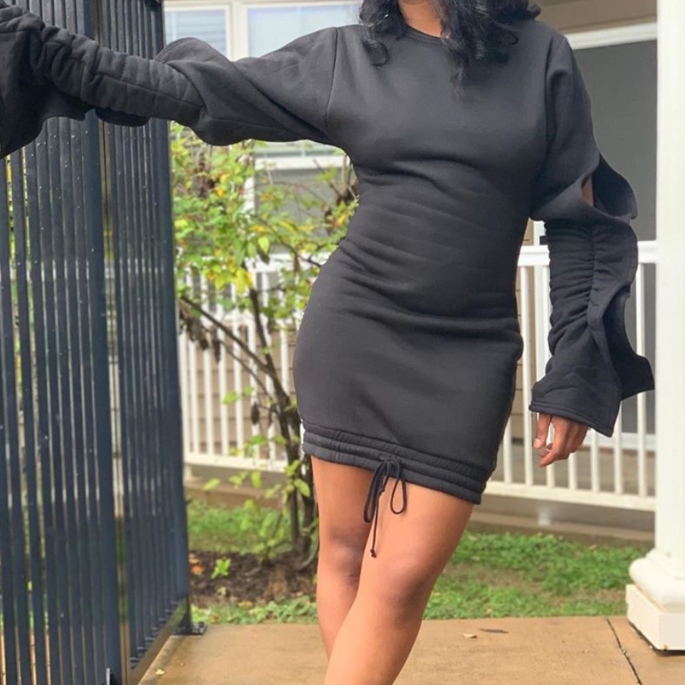 Sweater flare dress @amiriapparel_ on Instagram